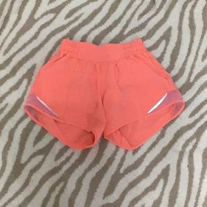 Sunset Lululemon Hotty Hot Shorts!! Size 2!! 🍋🍋